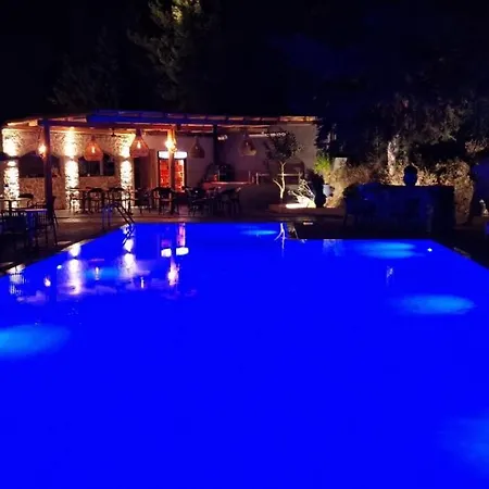 Trees Art & Hotel Ixia (Rhodes)