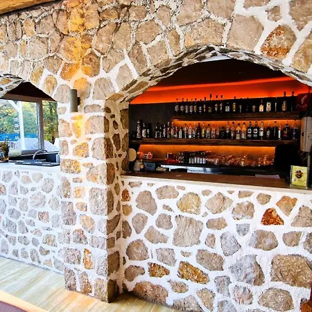 Hotel Trees Art & Ixia (Rhodes)