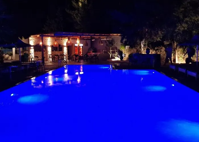 Trees Art & Hotel Ixia (Rhodes)