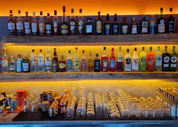 Trees Art & ホテル