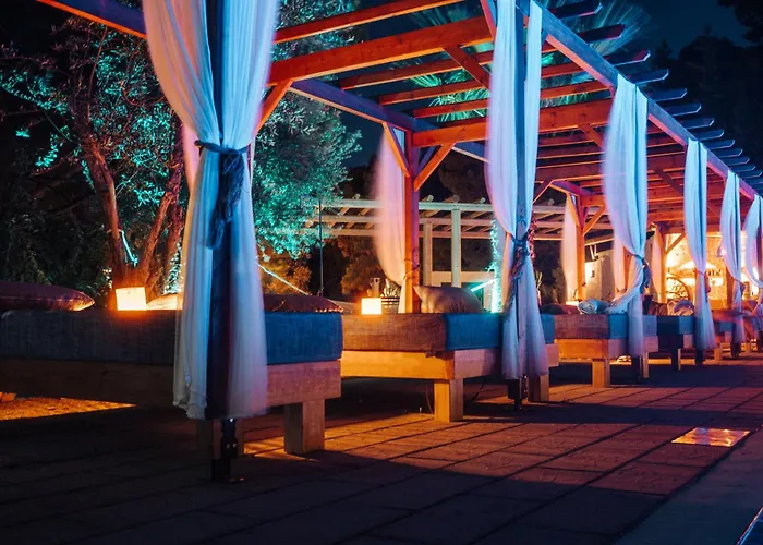 Trees Art & イキソス