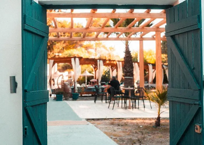 ホテル Trees Art &