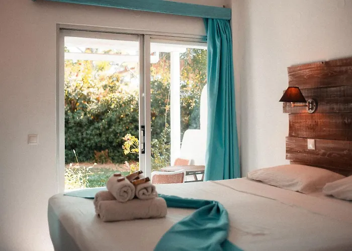 Trees Art & Hotel Ixia (Rhodes)